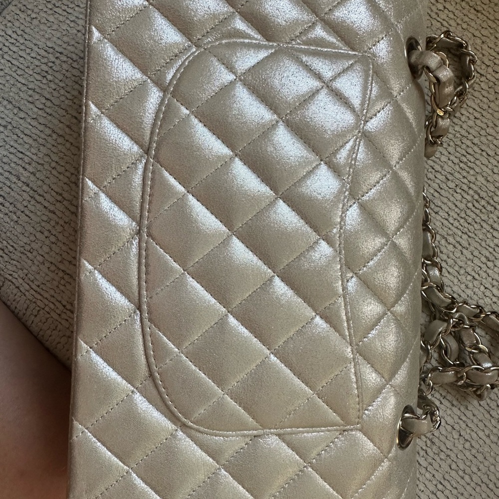 Chanel iridescent Champagne medium double flap bag - Picture 8 of 16